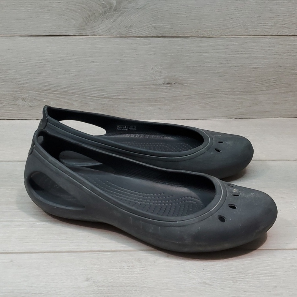 Crocs Women Comfort Rubber Clogs Shoes Flats sz 9